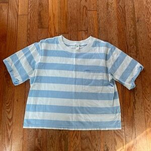 white and blue slightly cropped pocket tshirt